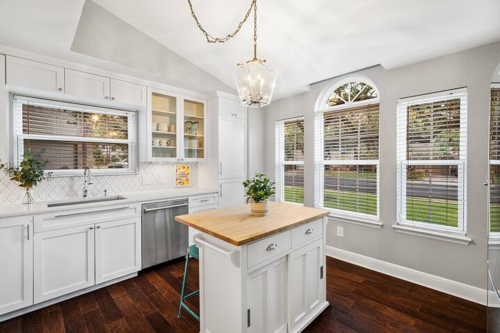 Milwood Retreat – Monthly Rate, Apple, The Domain gallery image 3