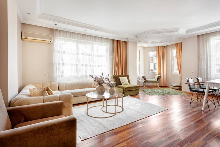 Superb-Spacious 4BR-2BA /1 Min.Cevahir Mall-Metro gallery image 2