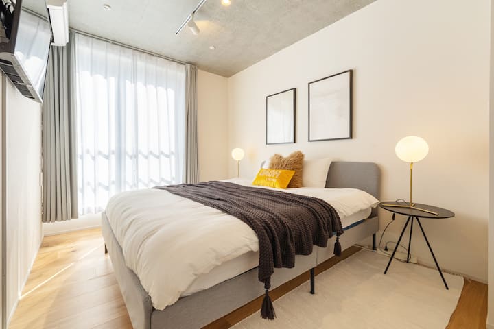 2BR Modern Penthouse w Terrace in Kagurazaka gallery image 2