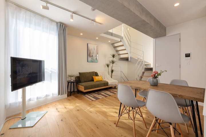 2BR Modern Penthouse w Terrace in Kagurazaka gallery image 5