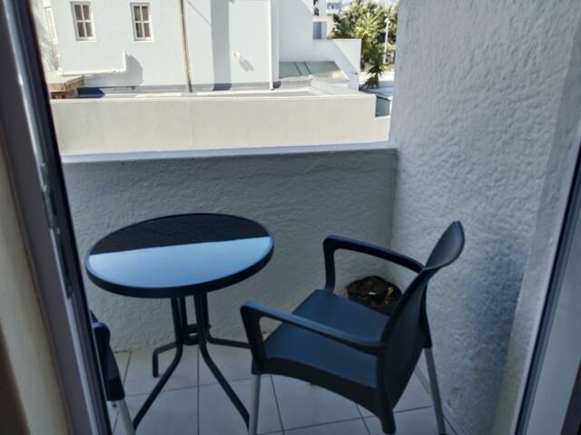 A perfect Gem is Sea Point gallery image 4