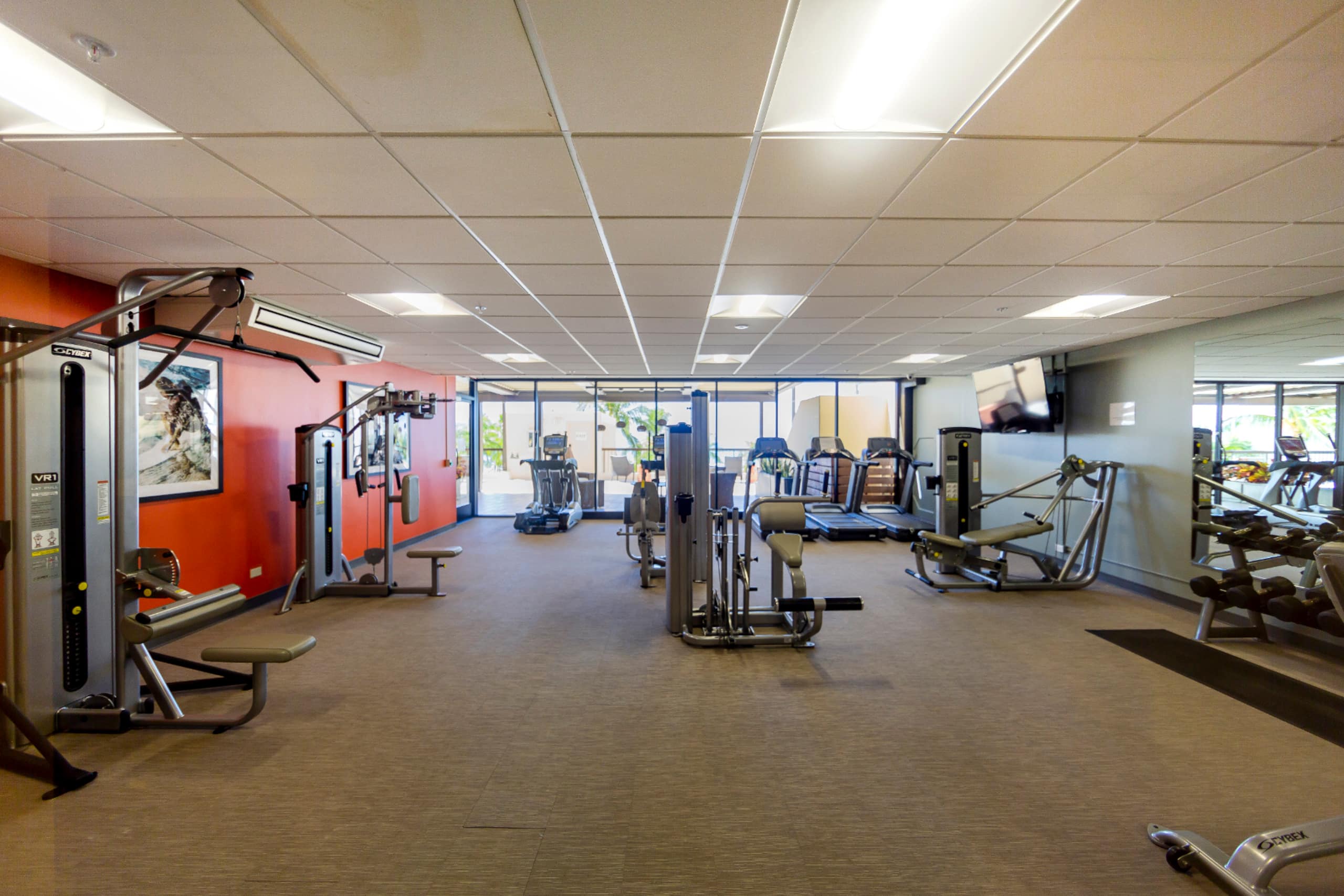 Condo in Honolulu · ★4.92 · 2 bedrooms · 4 beds · 2 private baths - Image 23