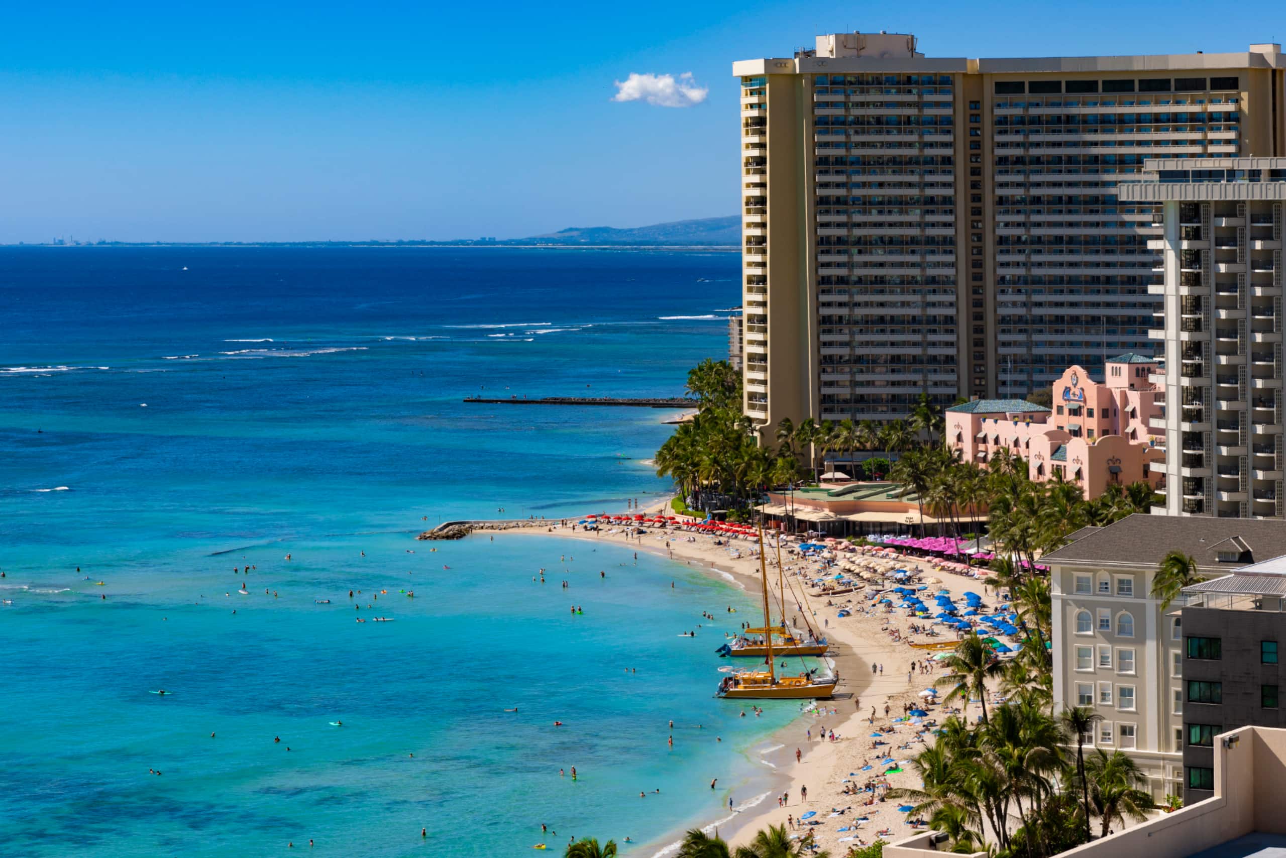 Condo in Honolulu · ★4.92 · 2 bedrooms · 4 beds · 2 private baths - Image 1