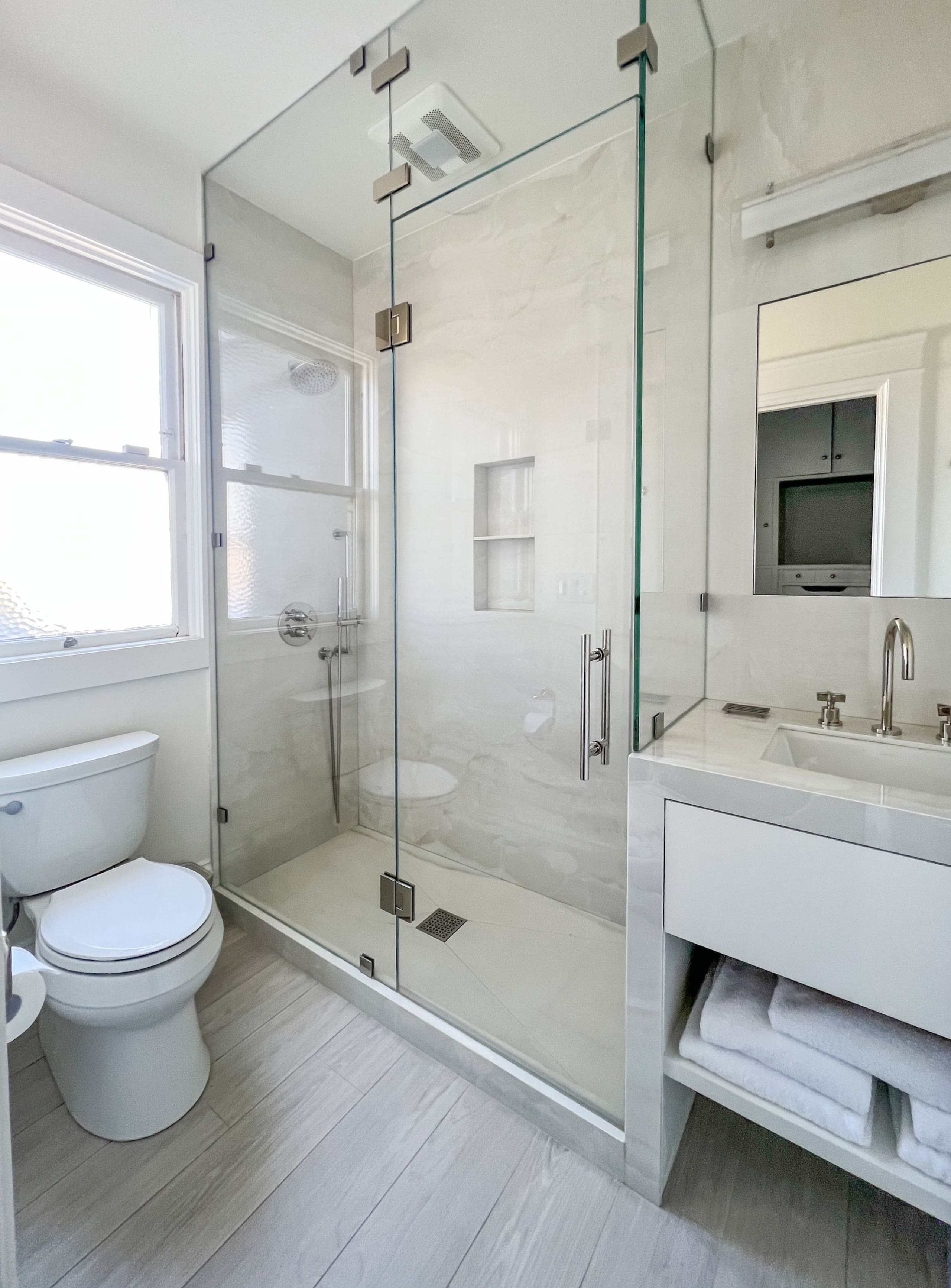 Home in San Francisco · ★5.0 · 4 bedrooms · 4 beds · 5 baths - Image 47