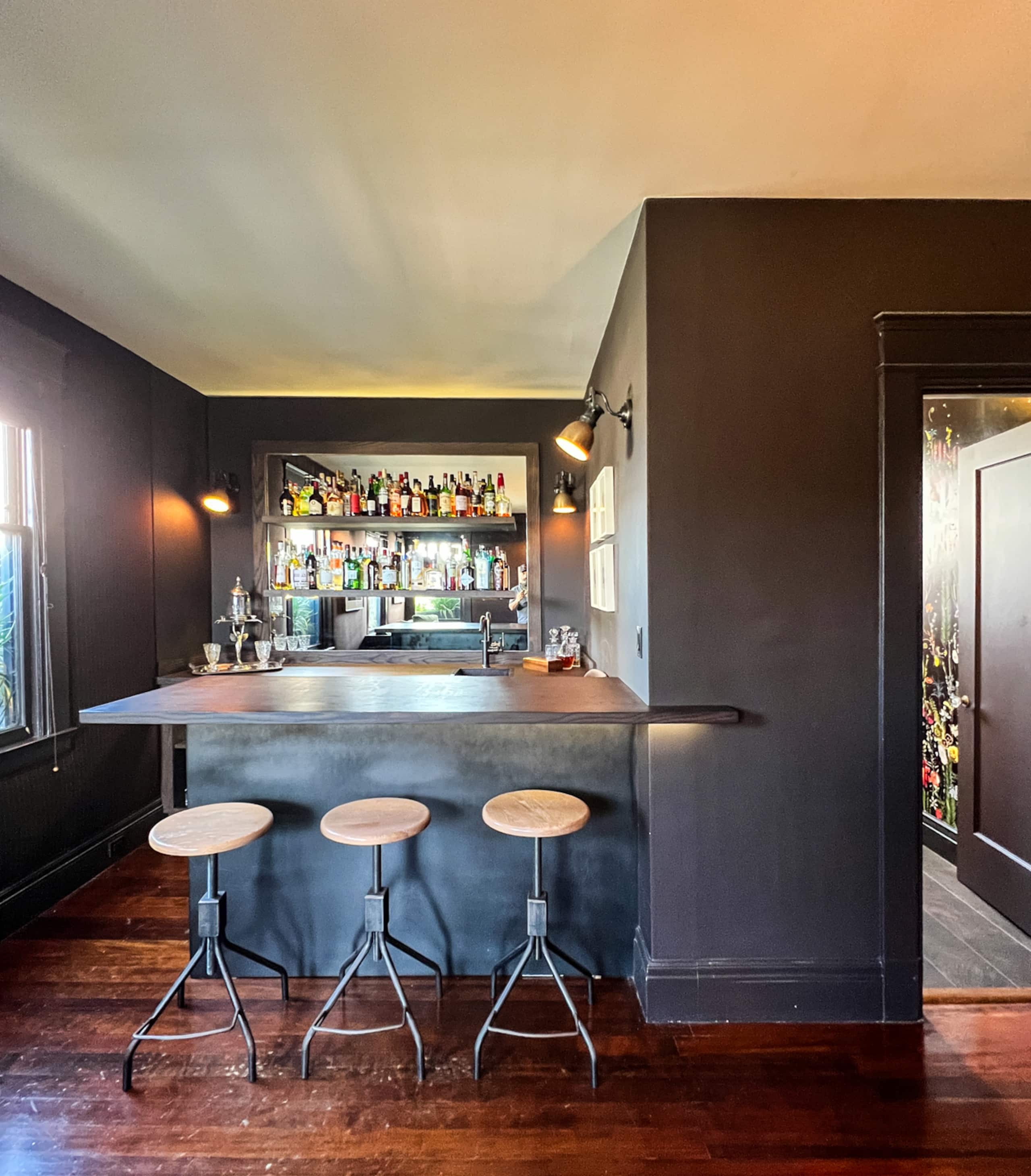 Home in San Francisco · ★5.0 · 4 bedrooms · 4 beds · 5 baths - Image 12