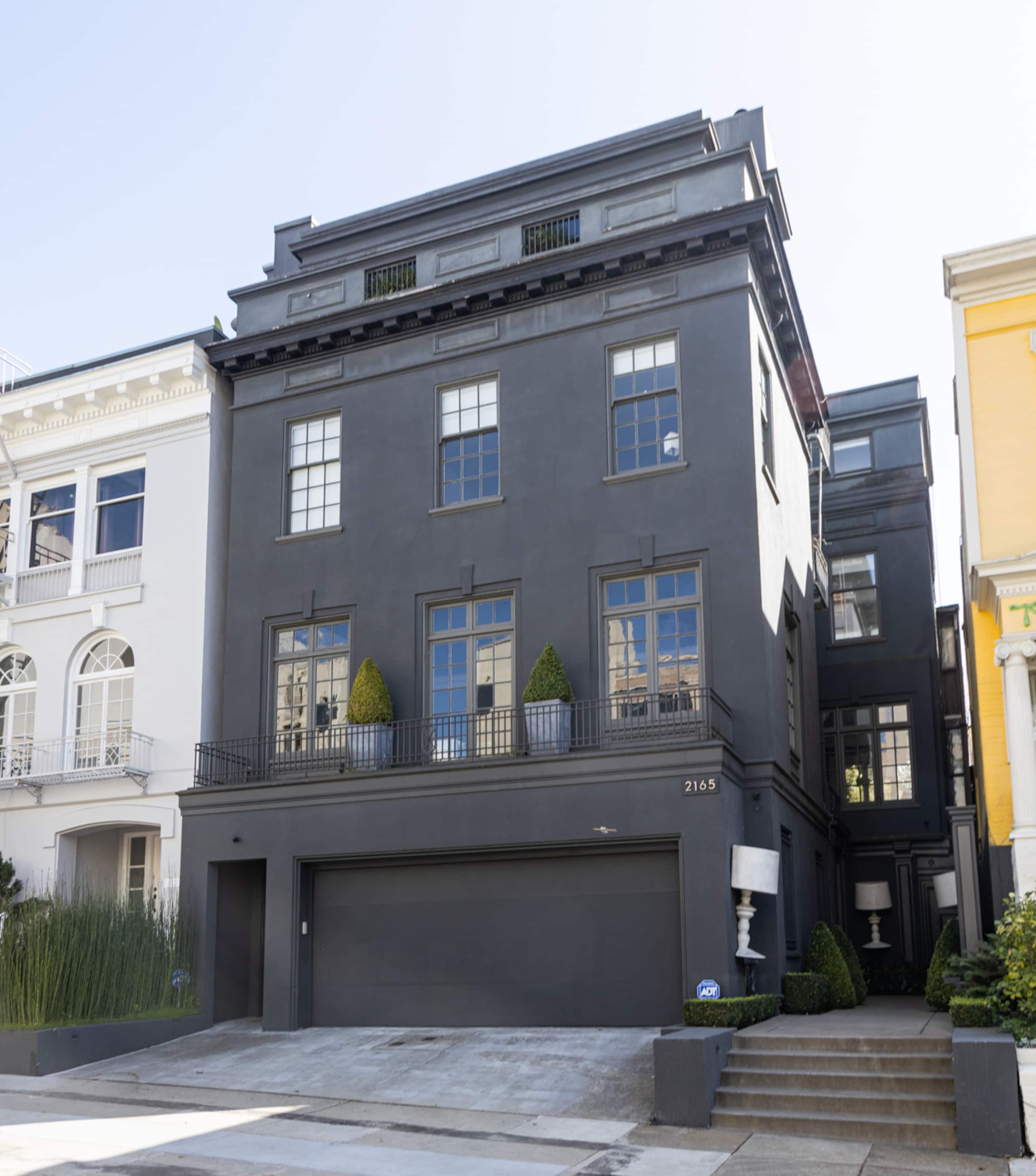 Home in San Francisco · ★5.0 · 4 bedrooms · 4 beds · 5 baths - Image 59