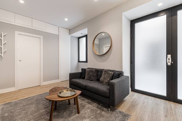 Waou Essence III La Latina gallery image 3