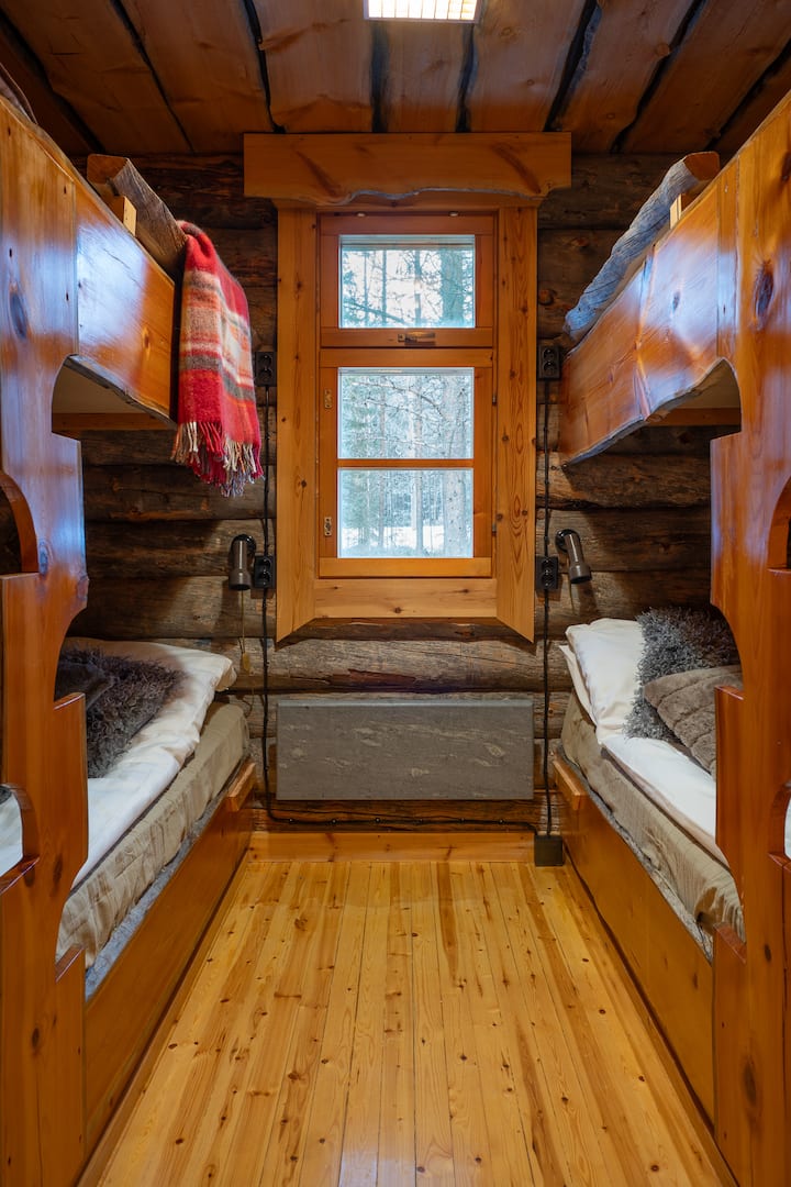 Suggested max length of sleepers ~176cm.