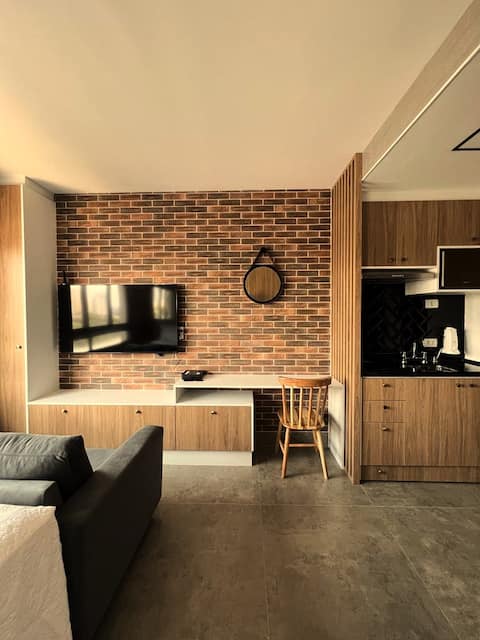 Top performing Airbnb: Studio Linea Two in Tatuapé