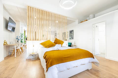 Sintra Nest: near train to Lisbon & Sintra (3 min)