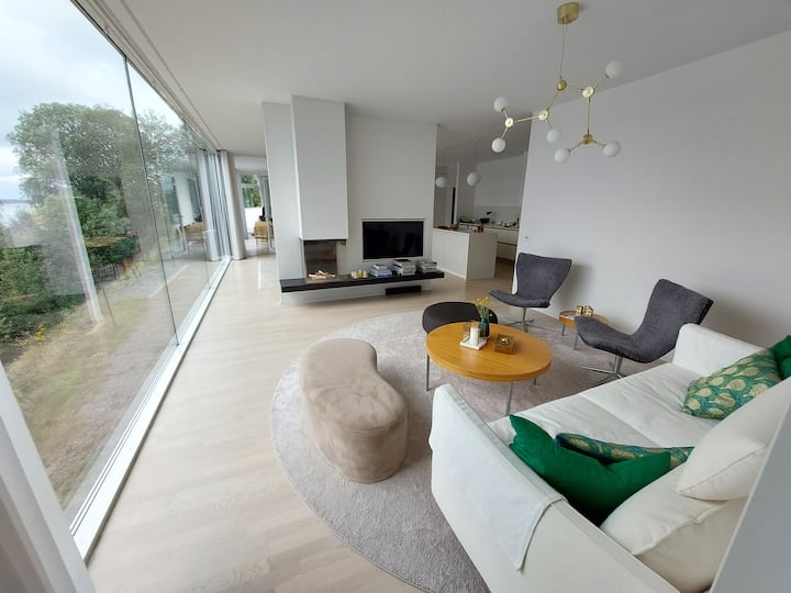 Modern Villa Med Utsikt, Sjötomt - Schweden
