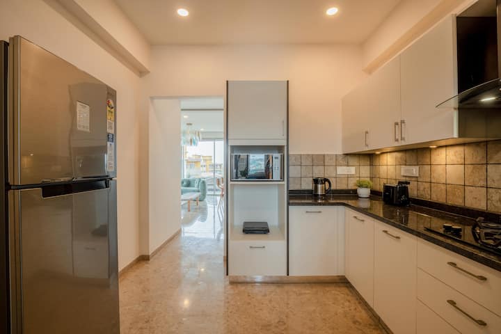 Full kitchen image 2