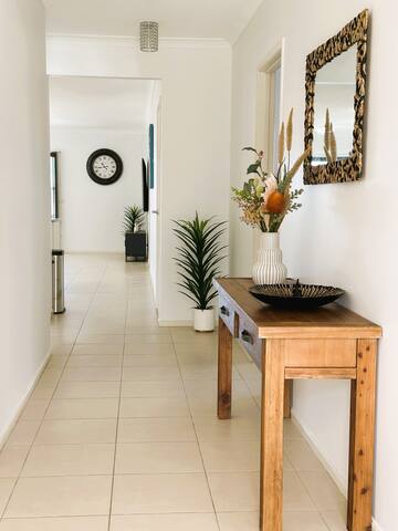 Lovely 5BRM house, BBQ/café/Wi-Fi gallery image 3