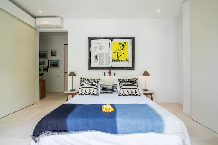 chambre queen size (1) à la villa maz canggu