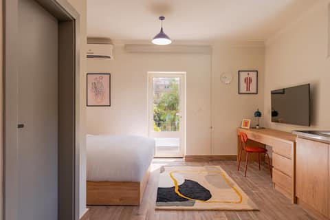 Brassbell Zamalek Daoud Studio w/ shared garden 11