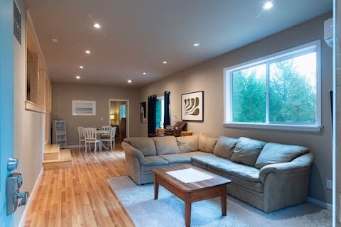 Cobb Mountain Chalet King Suite