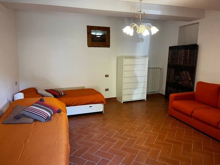 غرفة نوم في الطابق الأرضي 3