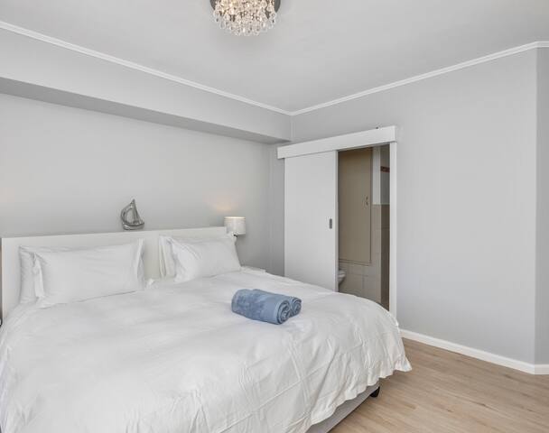 Capri On Lake gallery image 5