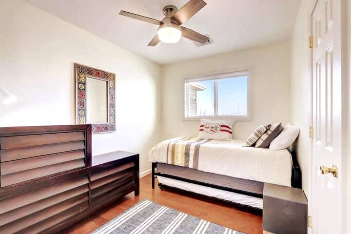 Bedroom #1 twin with trundle bed 