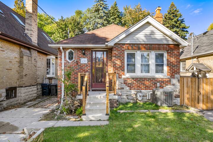 Beautiful Leaside House gallery image 3