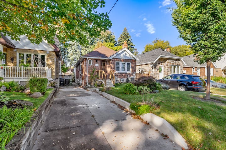 Beautiful Leaside House gallery image 2