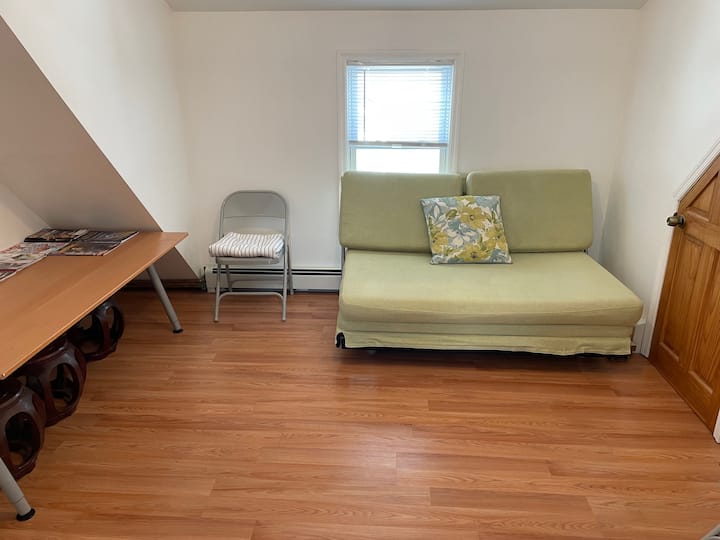 Lovely Exuberant Home 3b - Great Neck, NY