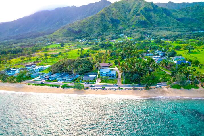 Stunning Oceanfront/Mountain Views Home – 30+ Days