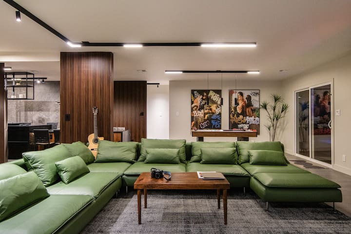 Resort Style Designer Home @Strip, Lvcc +Pool +Spa - Las Vegas Strip, NV