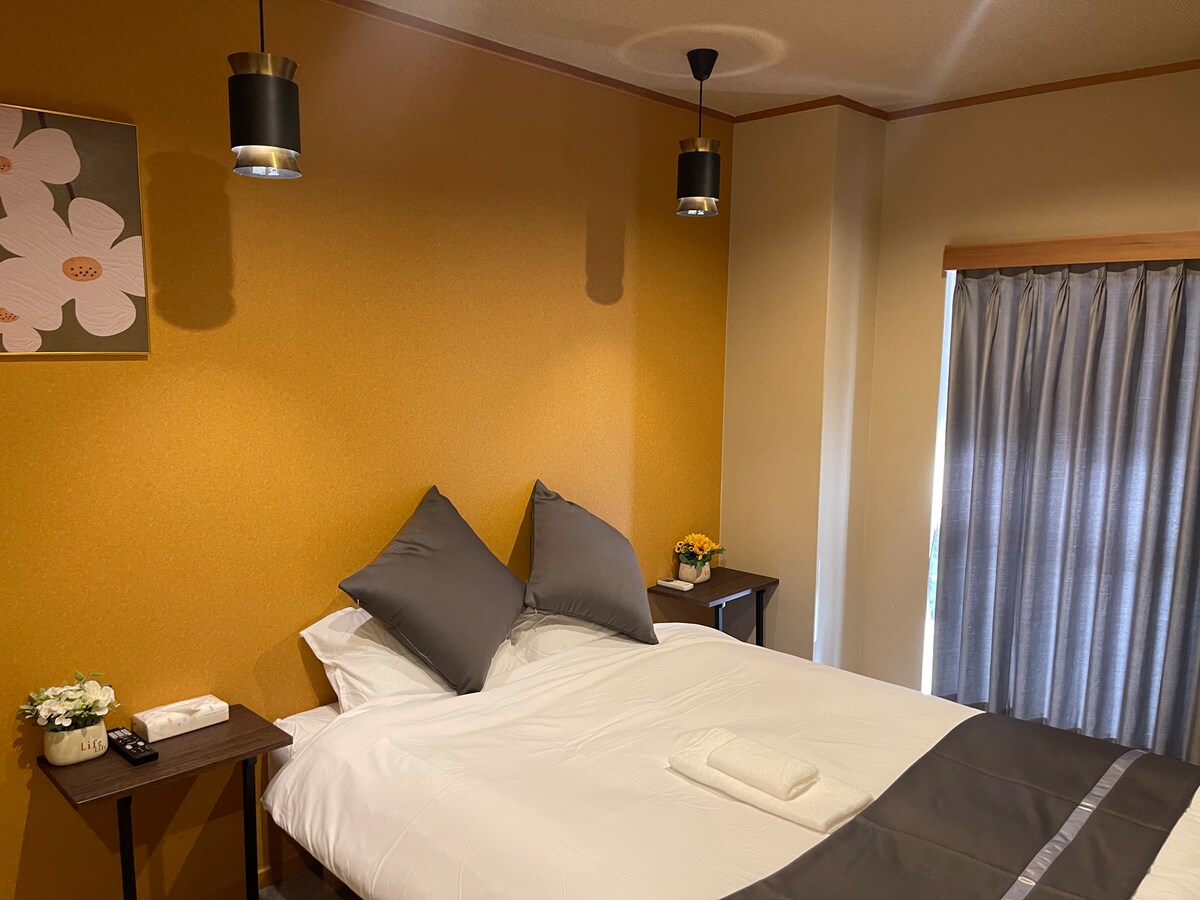 east-bank-hotel-1002-nipponbashi-station-7min-kuromon-market