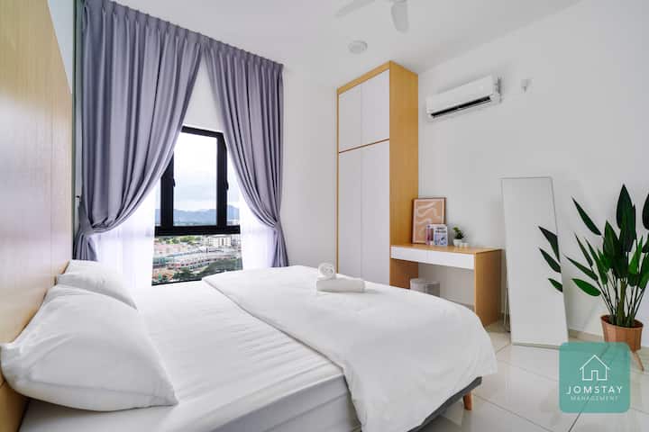 غرفة النوم 1: سرير واحد بحجم كينج ملحق بحمام