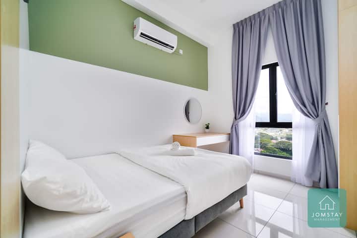 غرفة النوم 2: سرير واحد بحجم كوين مع إطلالة على المدينة