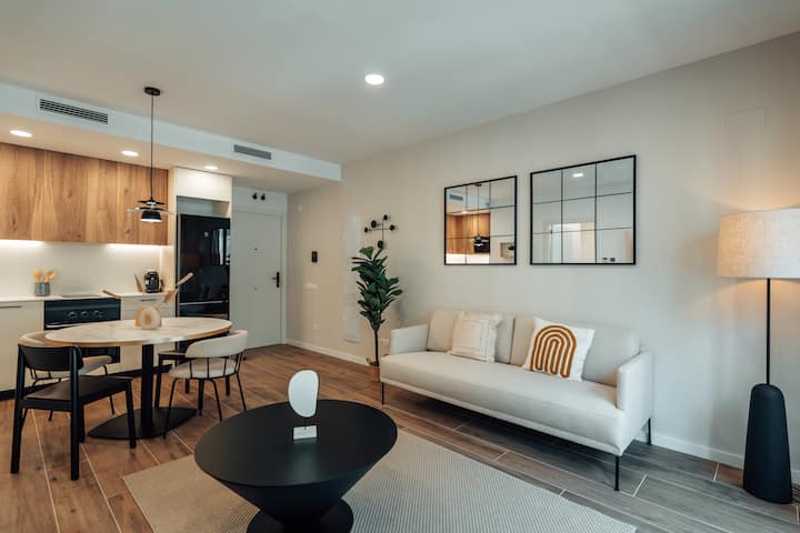 Apt. 1br Pl. Catalunya By Ch - Barcelona