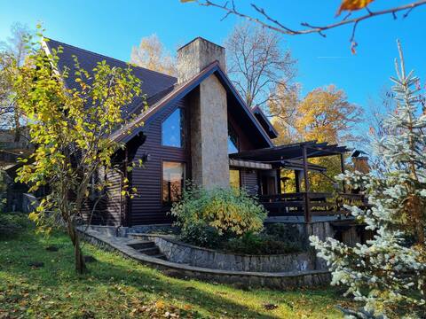 Holiday home with amazing yard