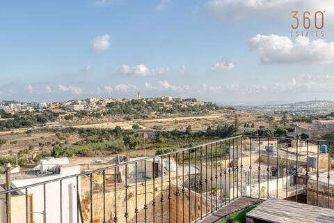 A lovely 3BR Maltese home with beautiful views