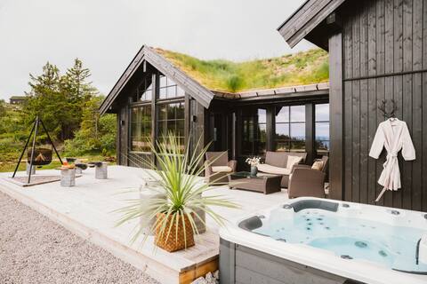Cabin with jacuzzi on Lifjell
