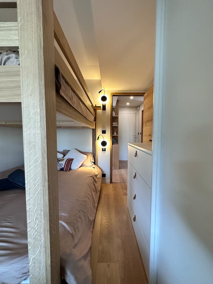 Chumba cha Ghorofa Mbili sentimita 140