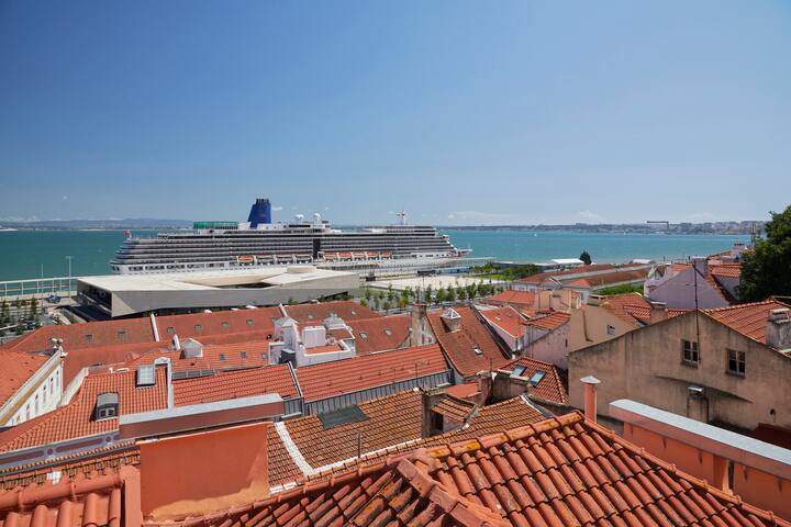 Luxury House in Alfama gallery image 2