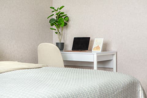 Spacious living: Free coffee, Netflix & more!