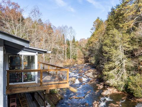 1930's Grist Mill on the Soque River!