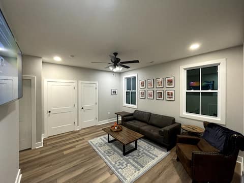 Popular Airbnb listing: Riggs Drive Gameday Getaway in Clemson