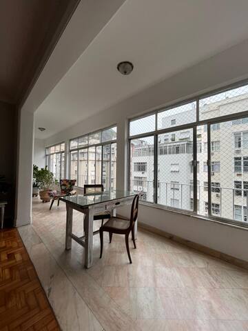 Lindo Apartamento no Coração de Copacabana gallery image 2