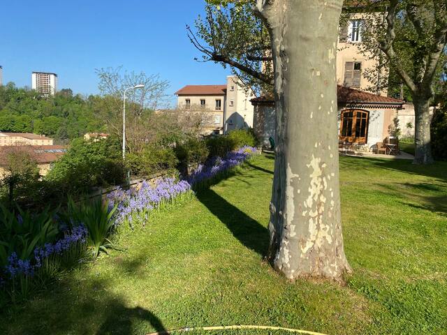 Chambres, maison sur jardin gallery image 2