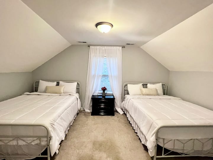 ห้องนอนชั้นบน #1