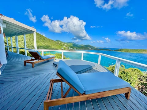 Stunning Pool & Hot Tub Villa w/ Big Views