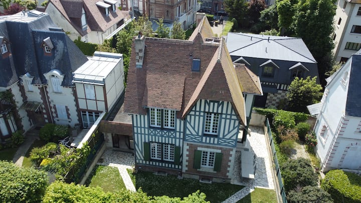 Beautiful villa in the heart of Deauville