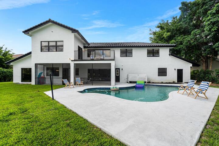 Comfort & Style! gallery image 2