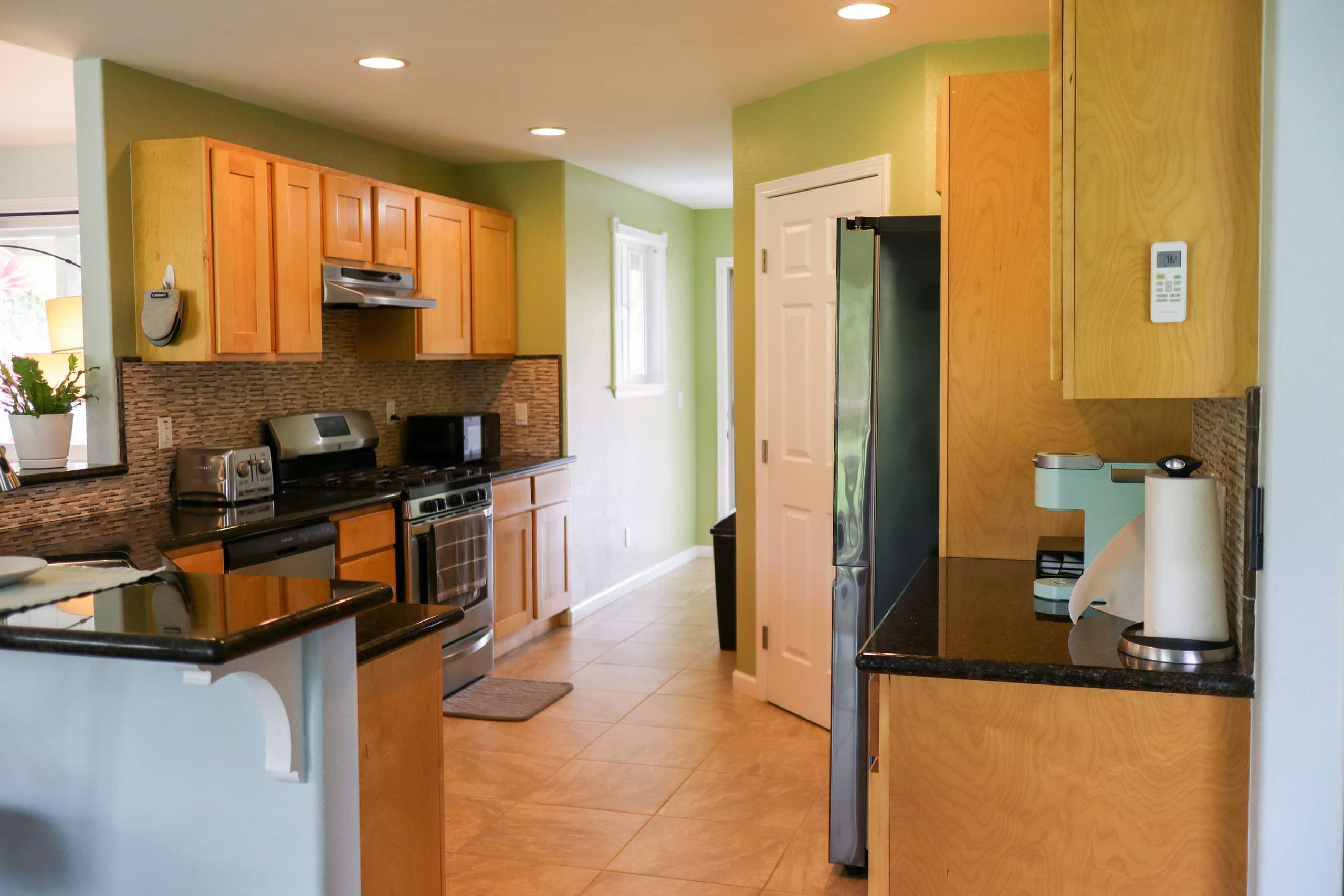 Home in Keaau · ★5.0 · 3 bedrooms · 4 beds · 2 private baths - Photo 8