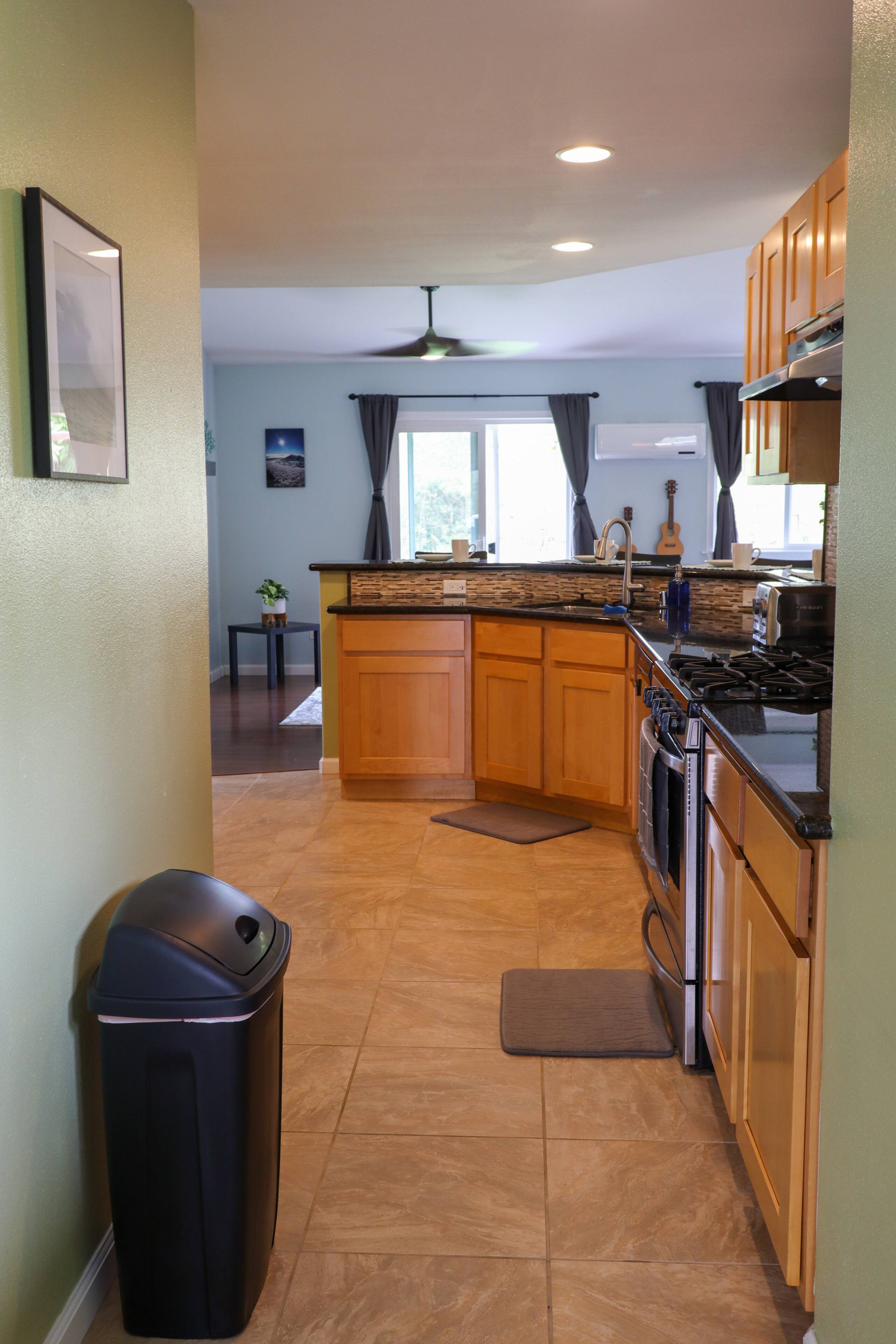 Home in Keaau · ★5.0 · 3 bedrooms · 4 beds · 2 private baths - Photo 10
