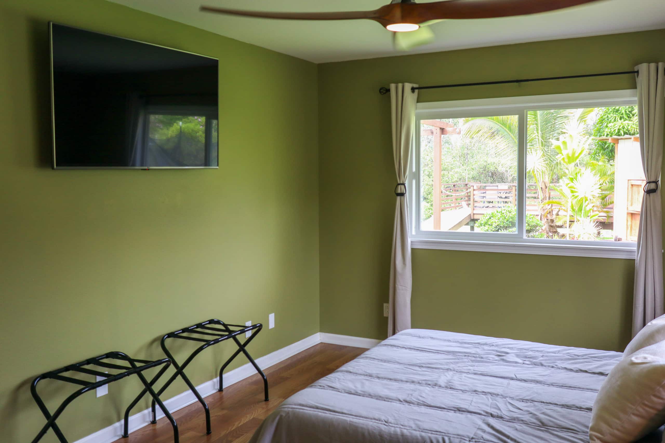 Home in Keaau · ★5.0 · 3 bedrooms · 4 beds · 2 private baths - Photo 14