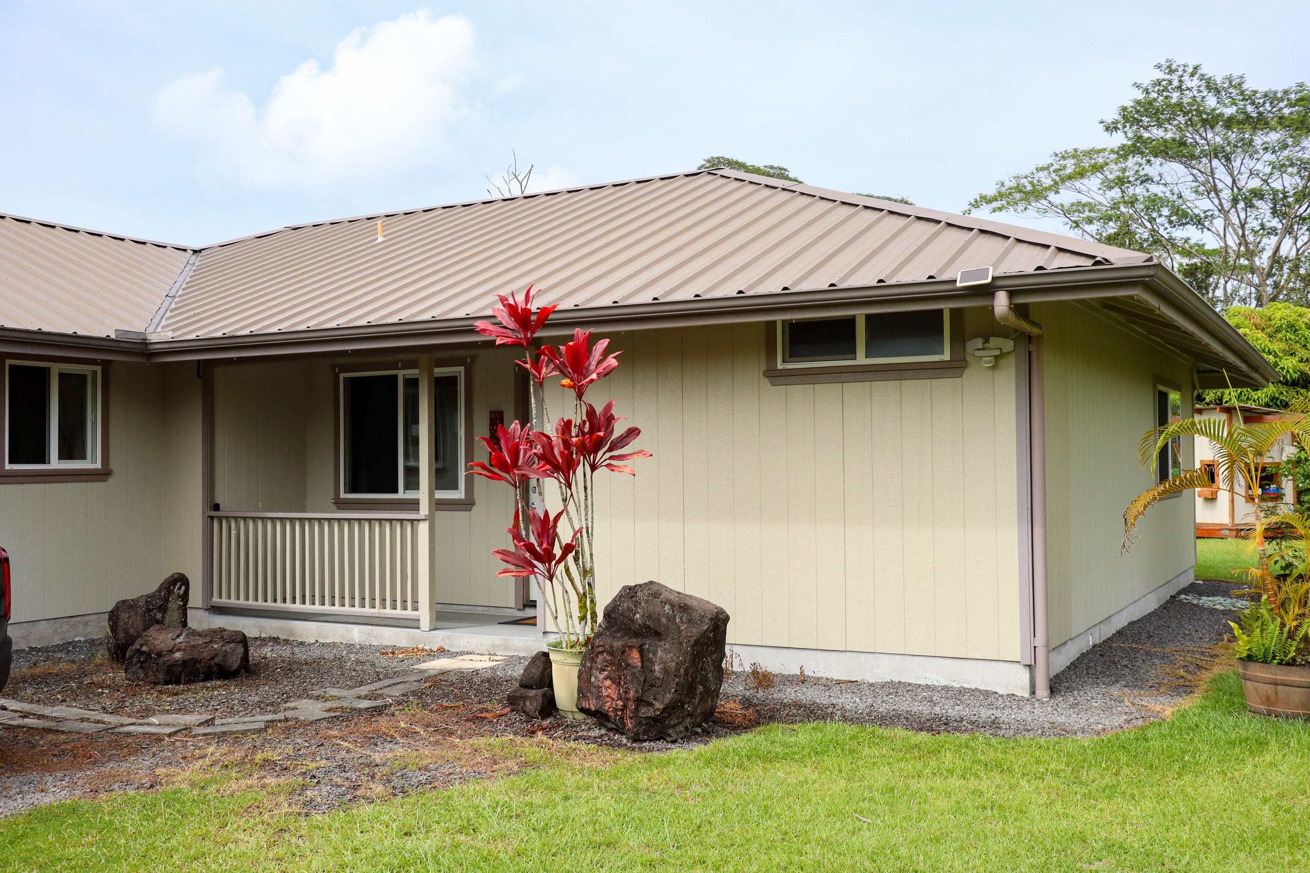 Home in Keaau · ★5.0 · 3 bedrooms · 4 beds · 2 private baths - Photo 37